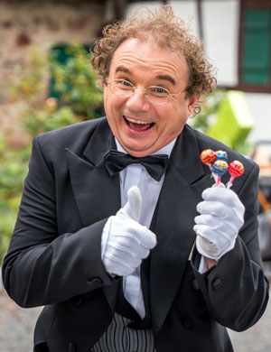 Butler für Hochzeit buchen Comedykellner - Butler für Hochzeit buchen